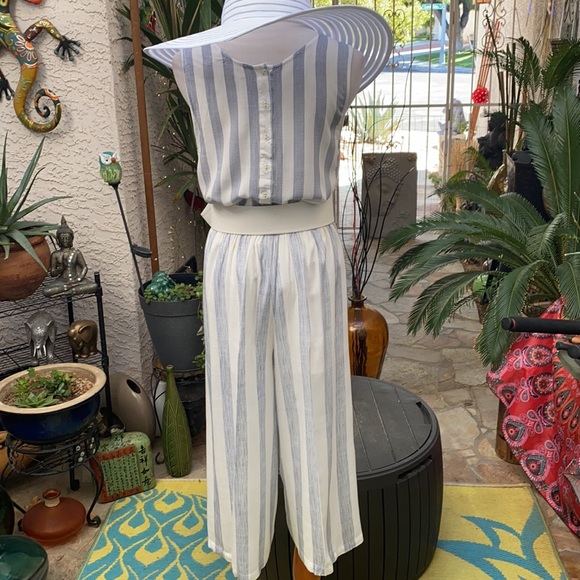 💙2PIECE BLUE N WHITE STRIPED OUTFIT💙 - Picture 2 of 4